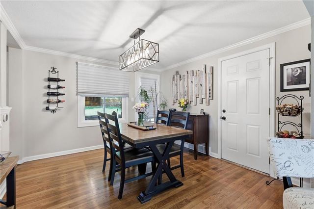 4824 W 78th Street, Prairie Village, KS 66208