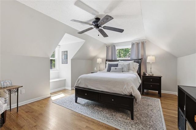 4824 W 78th Street, Prairie Village, KS 66208