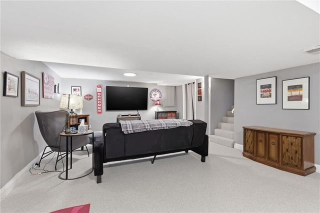 4824 W 78th Street, Prairie Village, KS 66208