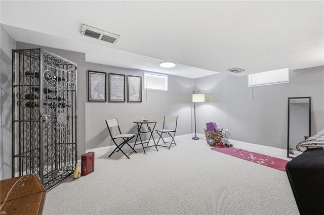 4824 W 78th Street, Prairie Village, KS 66208