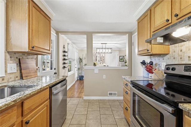 4824 W 78th Street, Prairie Village, KS 66208