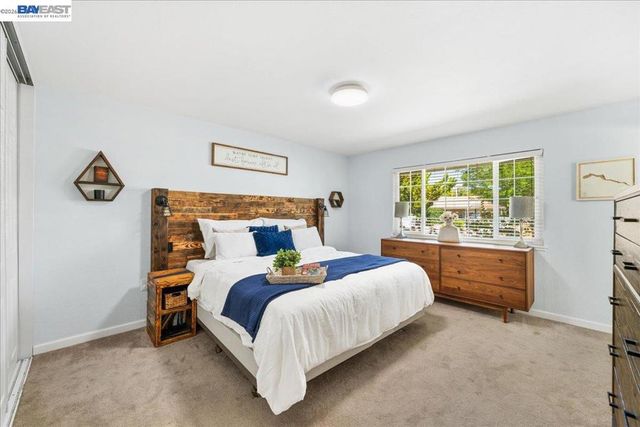 1280 Tulip Way, Livermore, CA 94551