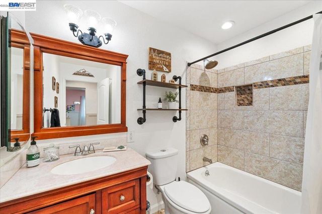 1280 Tulip Way, Livermore, CA 94551
