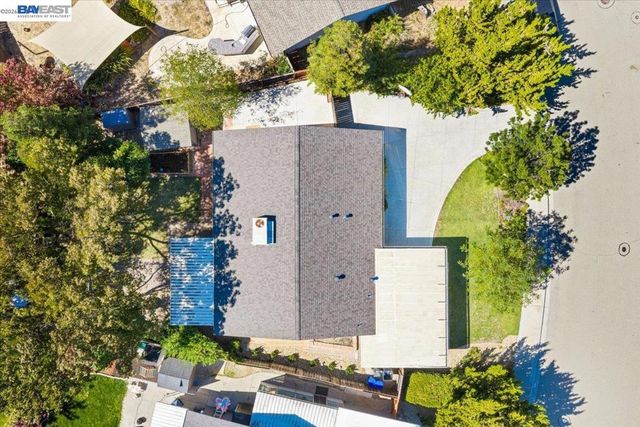 1280 Tulip Way, Livermore, CA 94551