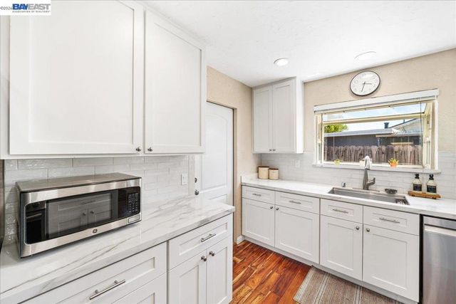 1280 Tulip Way, Livermore, CA 94551