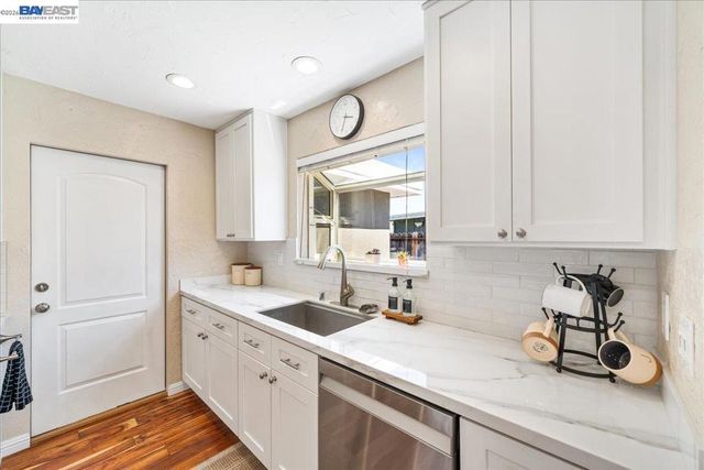 1280 Tulip Way, Livermore, CA 94551