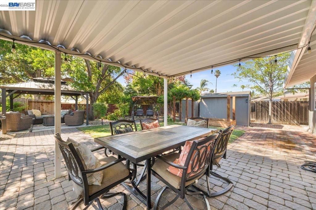 Image 23 of property listing at 1280 Tulip Way, Livermore, CA 94551