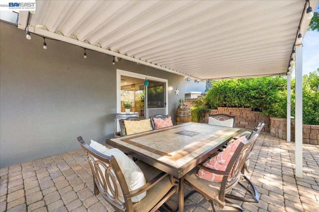 Image 24 of property listing at 1280 Tulip Way, Livermore, CA 94551