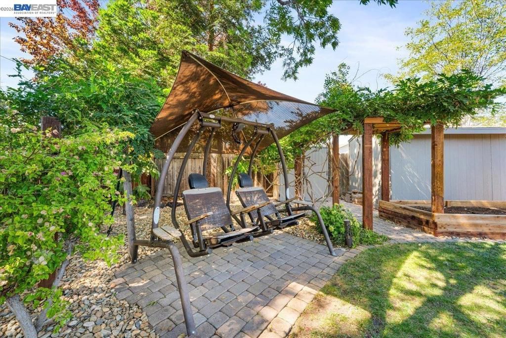 Image 27 of property listing at 1280 Tulip Way, Livermore, CA 94551