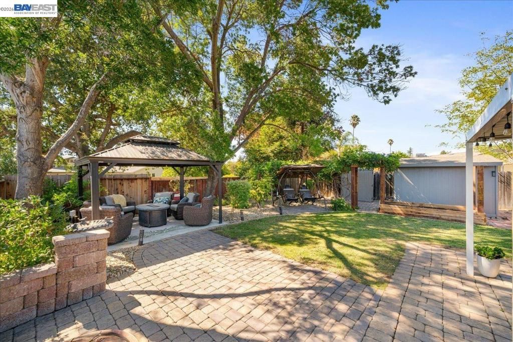 Image 34 of property listing at 1280 Tulip Way, Livermore, CA 94551