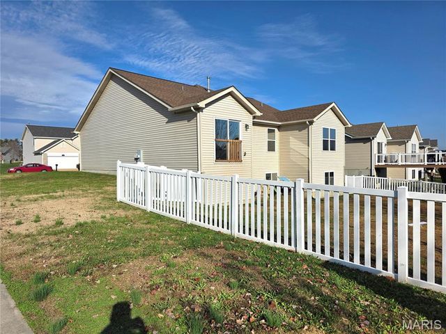 1796 Meade Court, Pacific, MO 63069