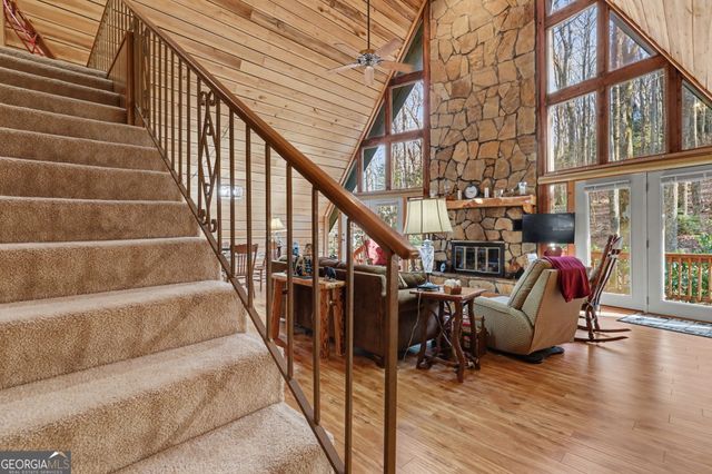 42 Lost Valley Drive, Dillard, GA 30537