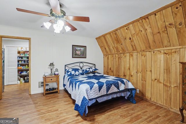 42 Lost Valley Drive, Dillard, GA 30537