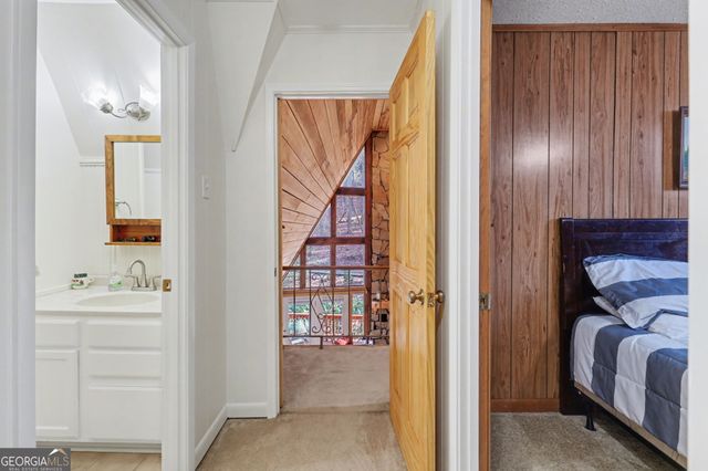 42 Lost Valley Drive, Dillard, GA 30537