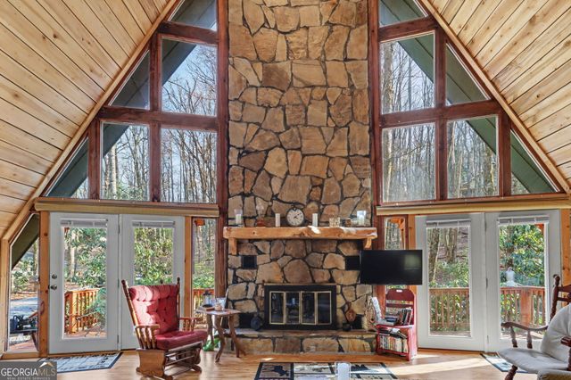 42 Lost Valley Drive, Dillard, GA 30537