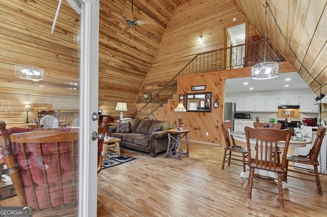 42 Lost Valley Drive, Dillard, GA 30537