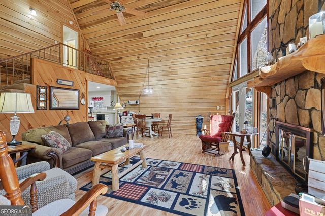 42 Lost Valley Drive, Dillard, GA 30537