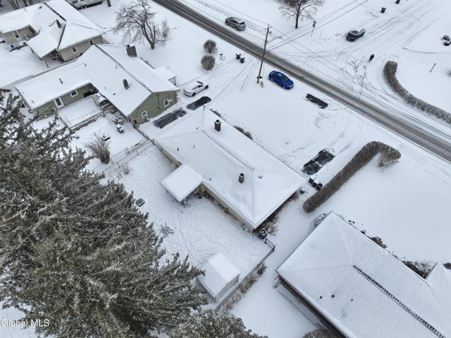 7 James Drive, Colonie, NY 12211