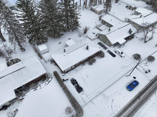 7 James Drive, Colonie, NY 12211