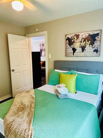 4210 Ennis Street 3, Houston, TX 77004