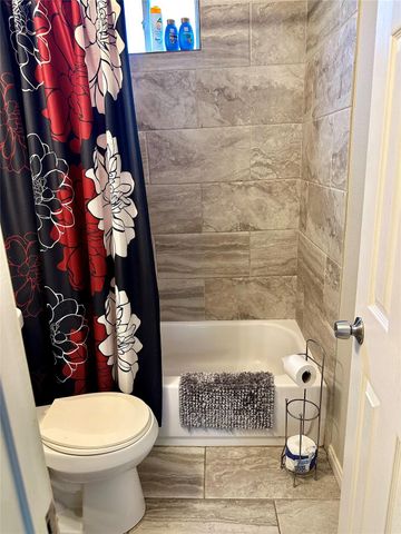 4210 Ennis Street 3, Houston, TX 77004