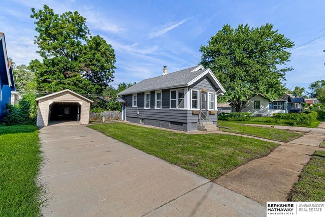 3338 N 55th Street, Omaha, NE 68104