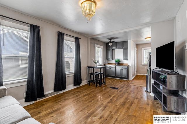 3338 N 55th Street, Omaha, NE 68104