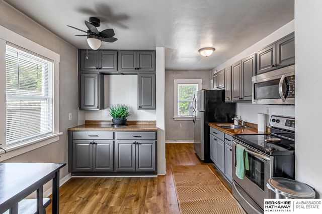 3338 N 55th Street, Omaha, NE 68104