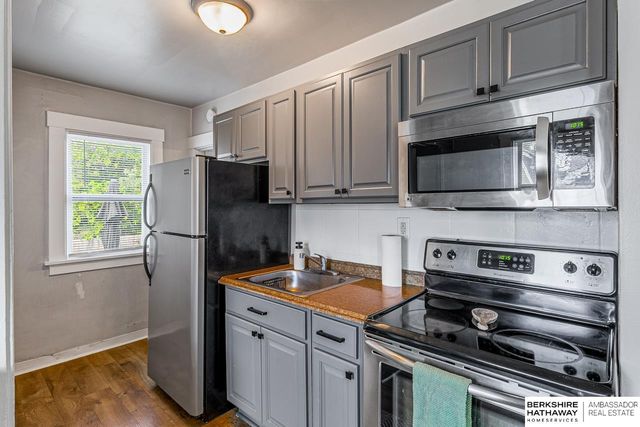 3338 N 55th Street, Omaha, NE 68104