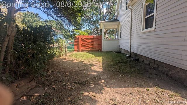162 Perkins Street, Pontiac, MI 48342