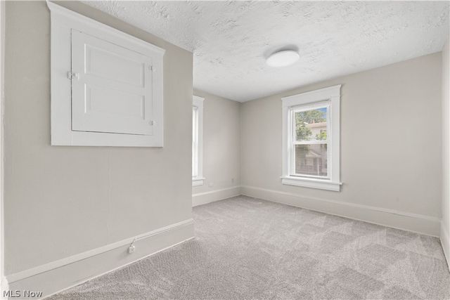 1053 Wyley Avenue, Akron, OH 44306