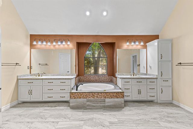 13903 Wilde Forest Court, Sugar Land, TX 77498