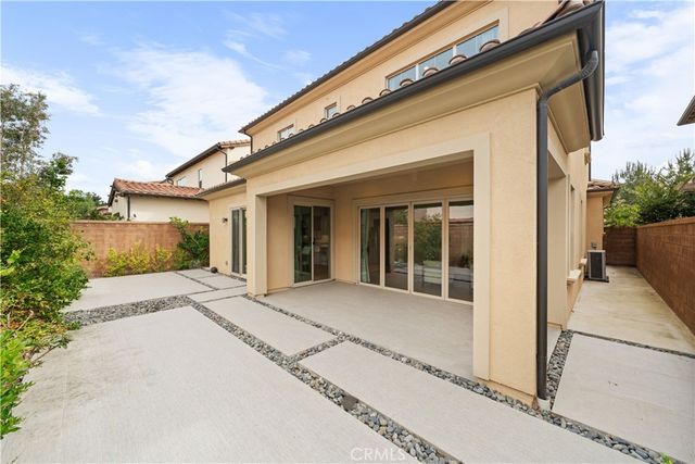 125 Lovelace, Irvine, CA 92620