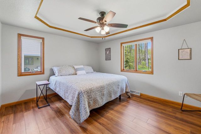 1616 Sandstone LANE, Howards Grove, WI 53083