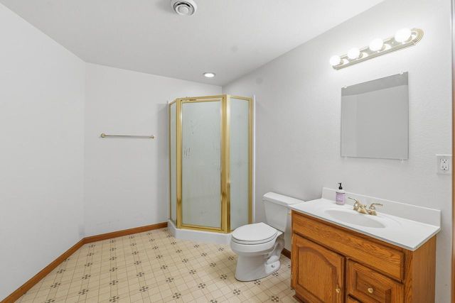 1616 Sandstone LANE, Howards Grove, WI 53083