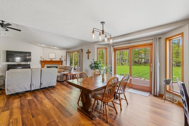 1616 Sandstone LANE, Howards Grove, WI 53083