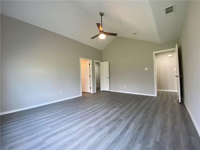 504 Debra DR, Taylor, TX 76574