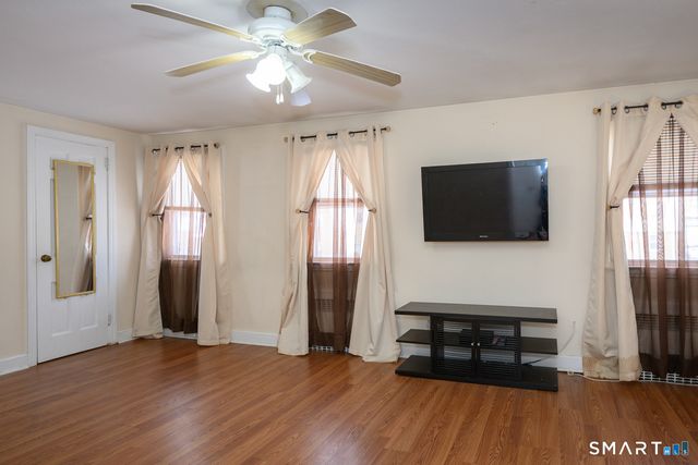 39 Burlington Street, Hartford, CT 06112