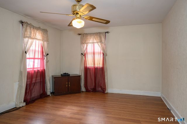 39 Burlington Street, Hartford, CT 06112