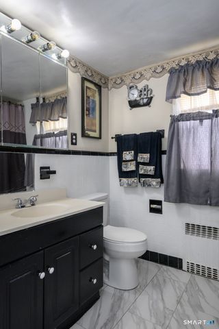 39 Burlington Street, Hartford, CT 06112