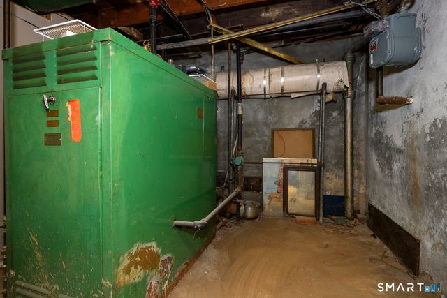 39 Burlington Street, Hartford, CT 06112