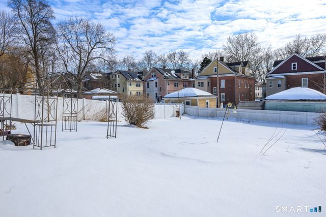 39 Burlington Street, Hartford, CT 06112