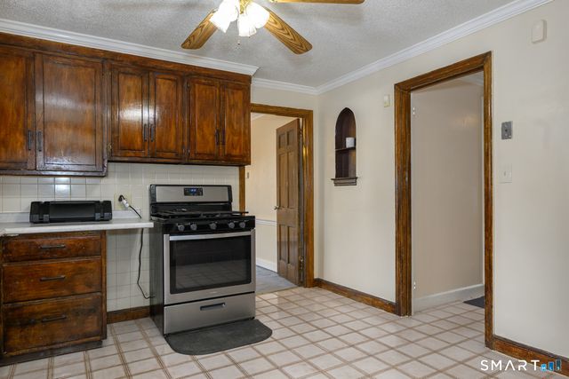 39 Burlington Street, Hartford, CT 06112