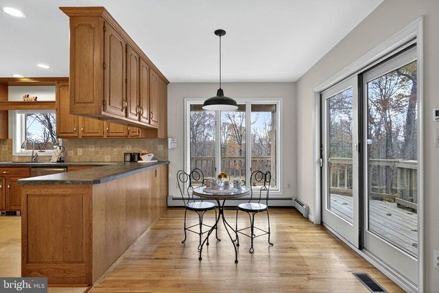 8423 LOCK LN, Warrenton, VA 20186