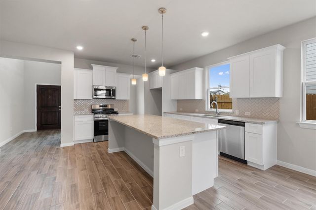 221 Comet Pointe DR, Georgetown, TX 78628