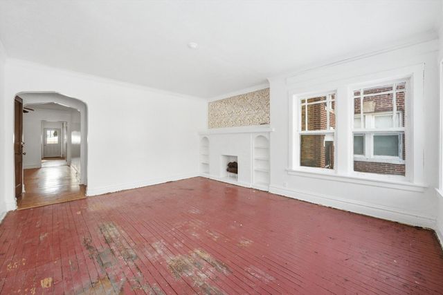 5441 W Van Buren Street, Chicago, IL 60644