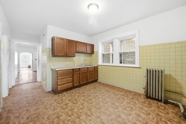 5441 W Van Buren Street, Chicago, IL 60644