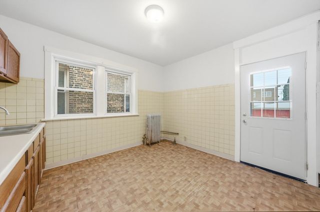 5441 W Van Buren Street, Chicago, IL 60644