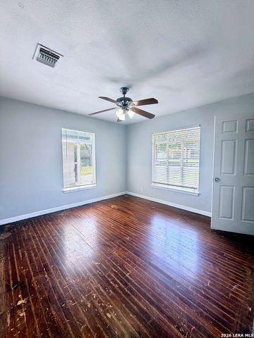 127 CYRIL DR, San Antonio, TX 78218