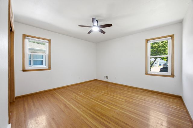 819 15th Street N, Moorhead, MN 56560